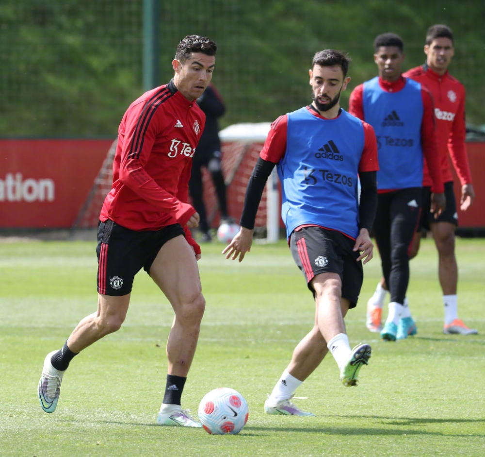 易不仅为曼 易不仅为曼