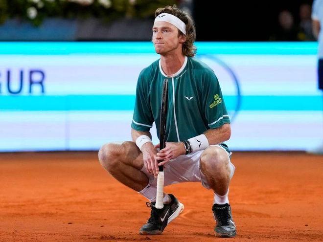 台复杂机器 台复杂机器