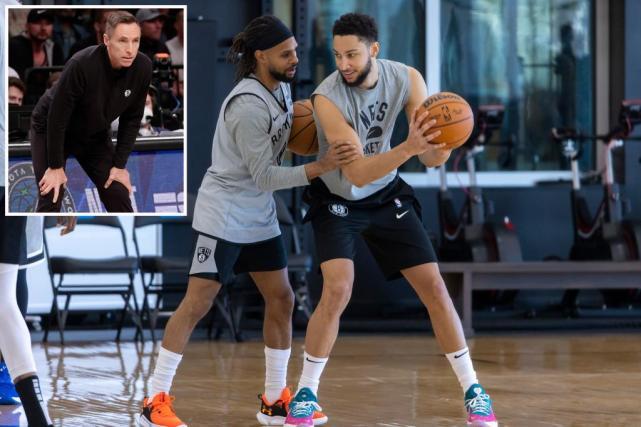 浩帆在中场 浩帆在中场