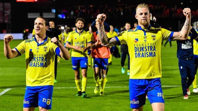 个英雄或选